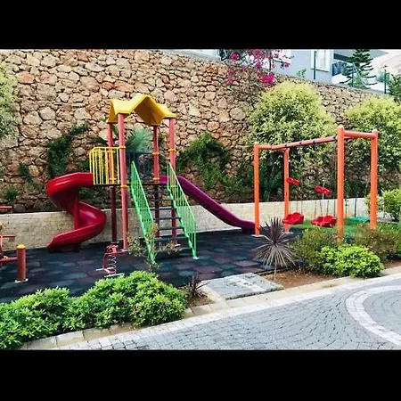 ,,Детская Площадка,Зона Отдыха С Барбекю,Чистейший Бассейн,Сауна,Тренажерный Зал * אלאניה